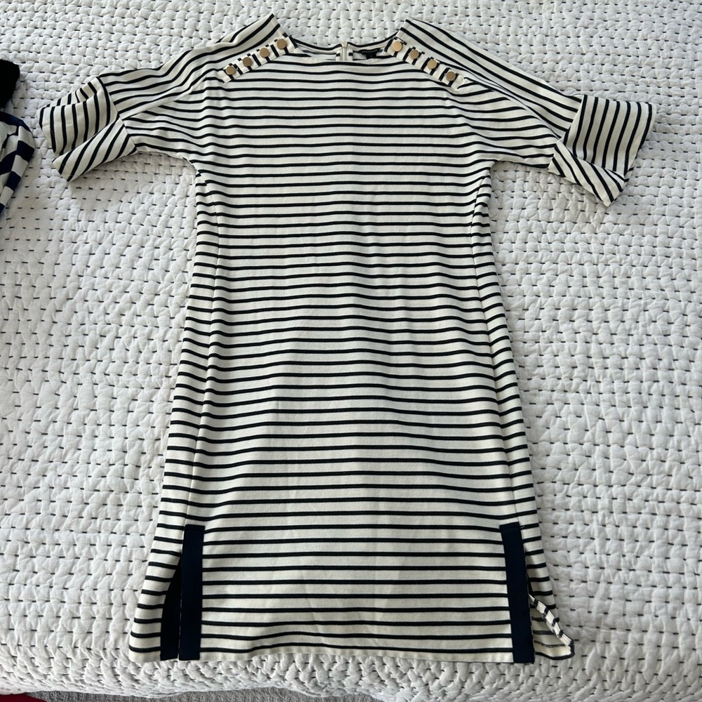 Chic Striped Short Sleeve Dress